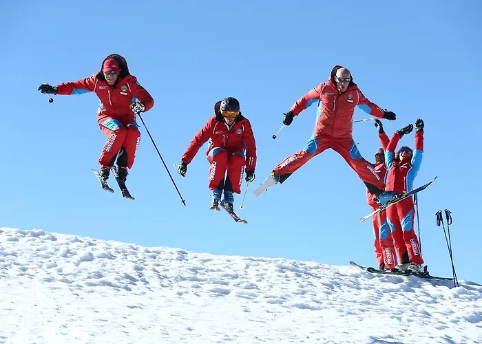 ホテル アルベルゴクアルトピロヴァノ