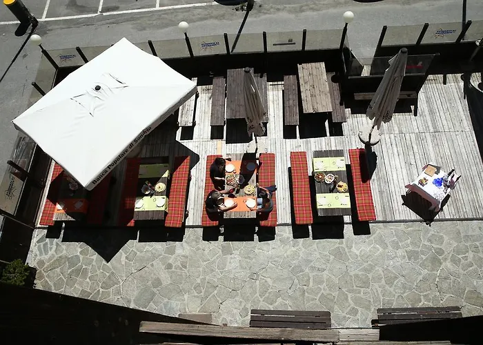 ホテル アルベルゴクアルトピロヴァノ 3*