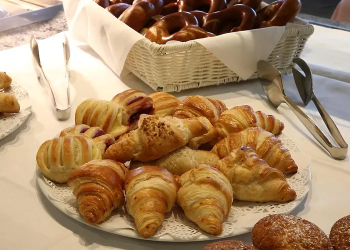 ホテル アルベルゴクアルトピロヴァノ